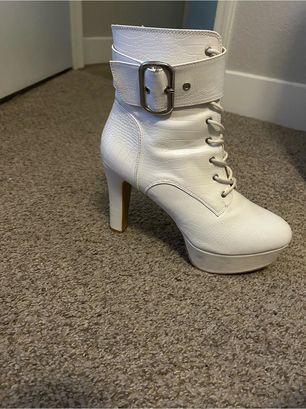 White Croc-Embossed Platform Ankle Boot with Lace-Up Front